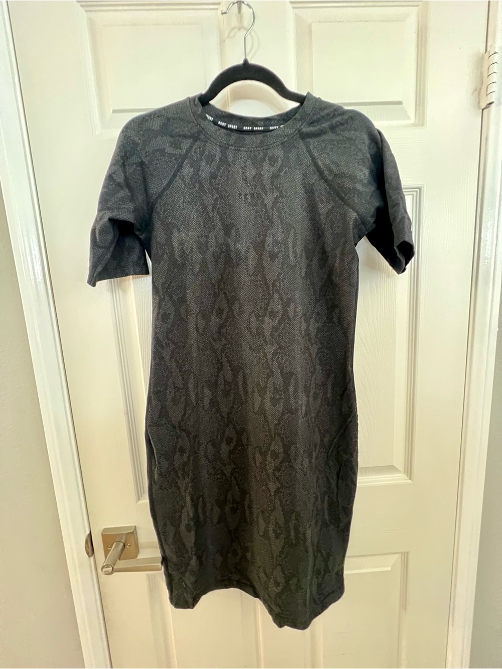 DKNY Black Snake-Print Midi Tee Dress